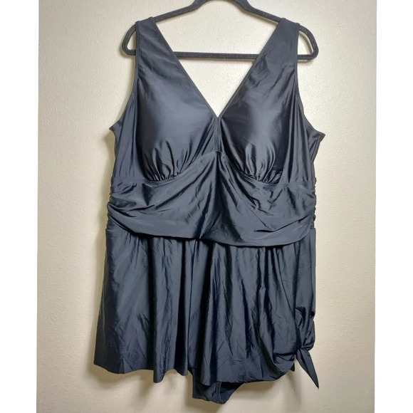 Torrid Black Wireless Asymmetrical One Piece Swim Dress With Brief Size 5 - Picture 4 of 7